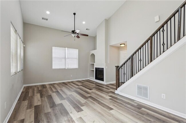 Building Photo - 283 Hiawassee Dr