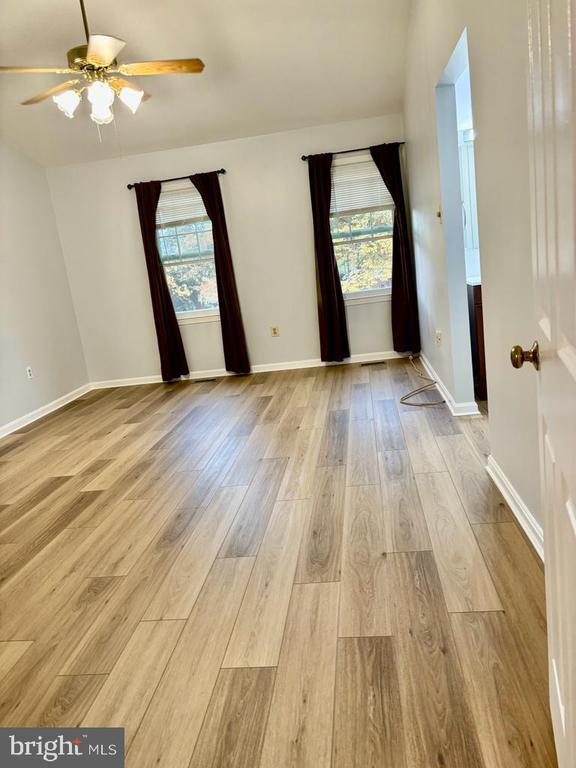 Building Photo - 6803 Wild Rose Ct