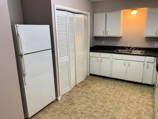 Building Photo - 326 Guilbeau Rd