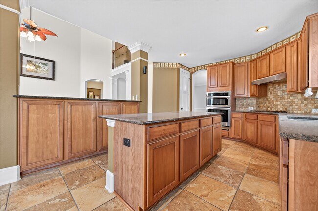 Building Photo - 9735 Lansing Meadows Dr