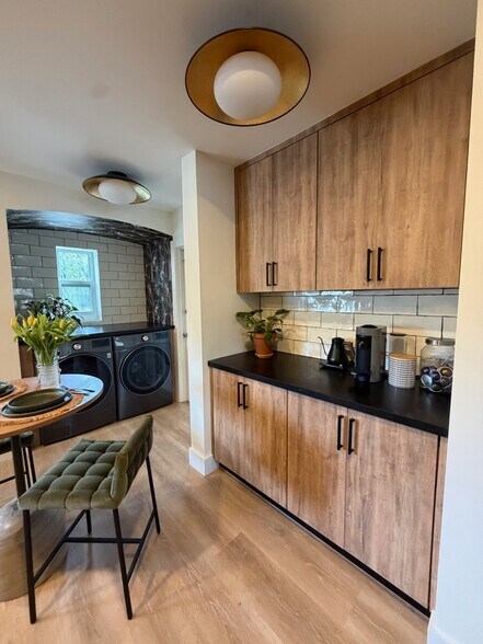 Building Photo - 818 SE 4th St