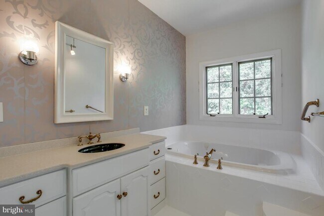 Building Photo - 6248 Levi Ct