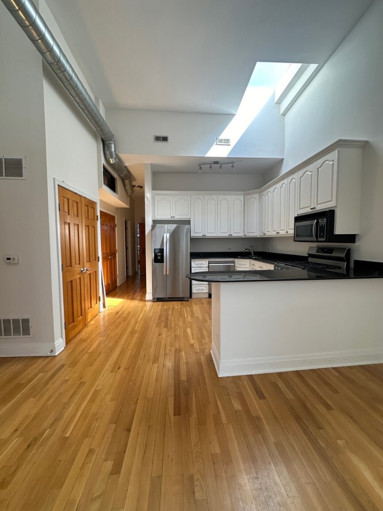 Building Photo - 313 S Peoria St