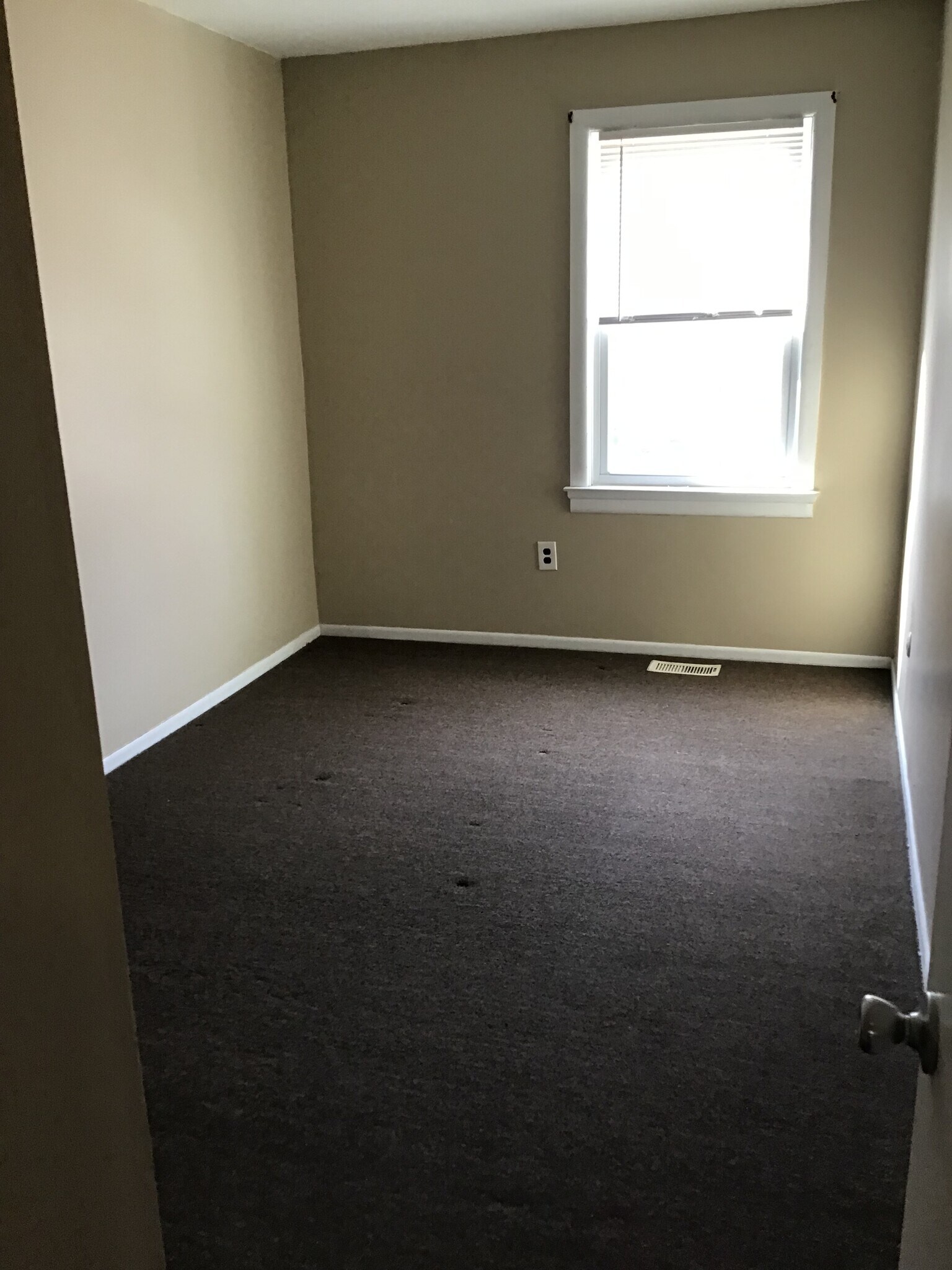 Building Photo - 12058 Abby Rd