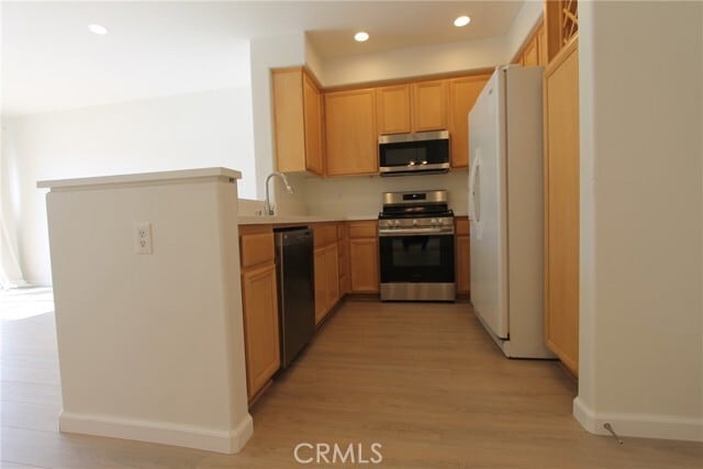 Building Photo - 8460 E Tioga Way