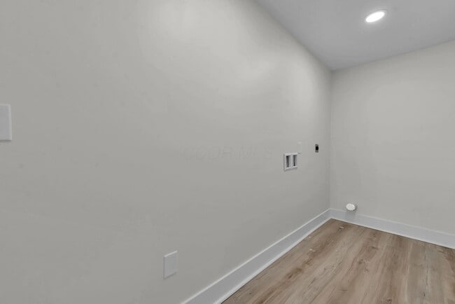 Building Photo - 63 Stevens Ave