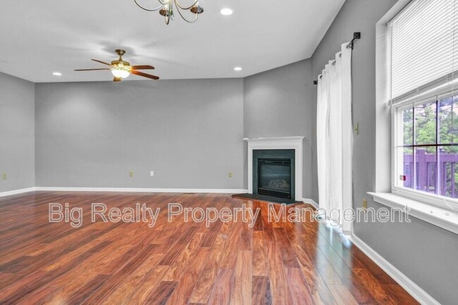 Building Photo - 2024 Morgan Hill Dr