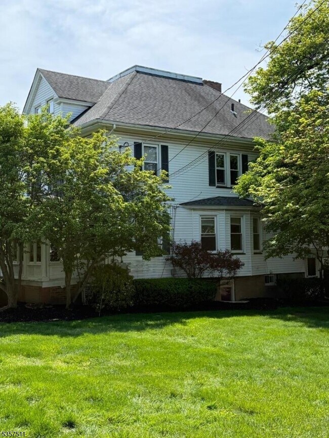 Primary Photo - 36 Malvern Pl