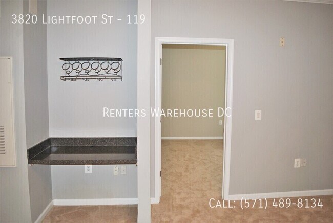Building Photo - 3820 Lightfoot St