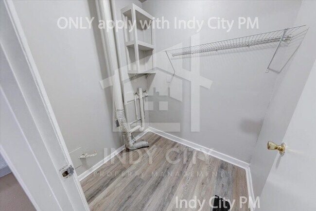 Building Photo - 4101 Richelieu Rd