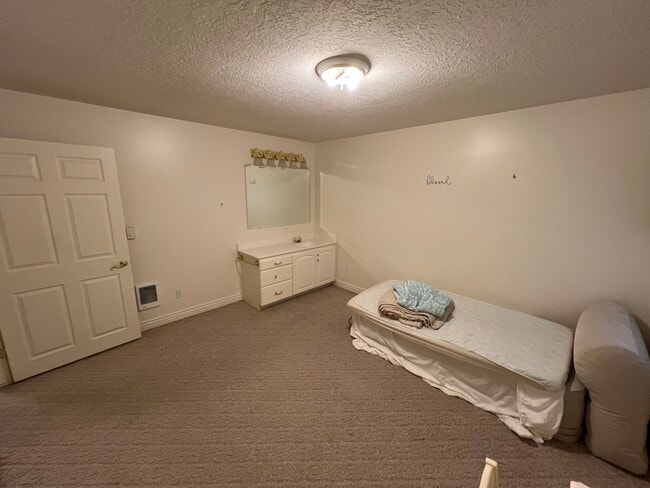Building Photo - 1408 E 2300 N