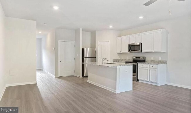 Building Photo - 58 Cramsford St