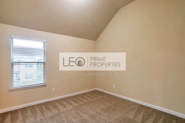 Building Photo - 2513 Shropshire Pl