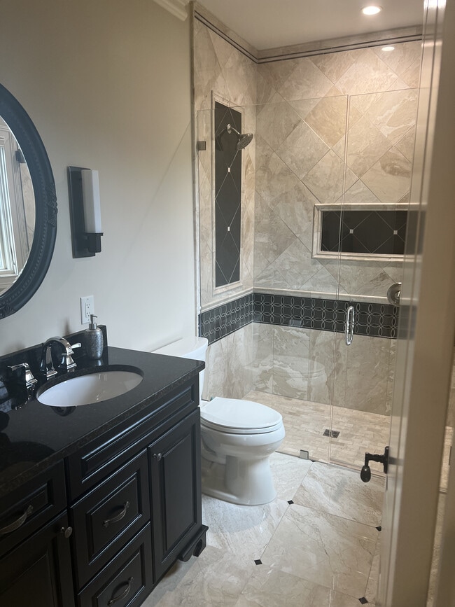 Building Photo - 9020 Whisperinghill Dr