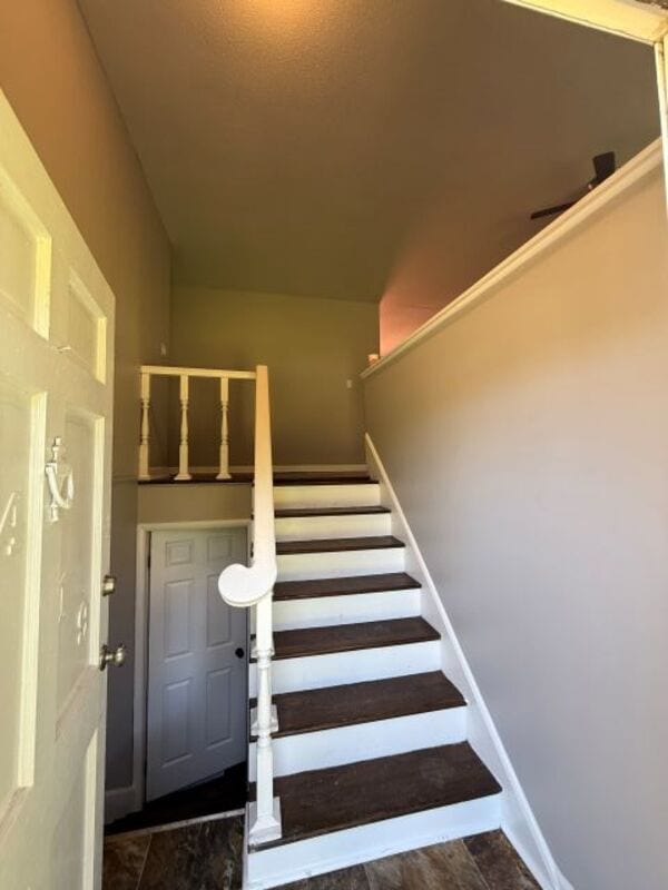 Building Photo - 3419 Grassfort Dr SW