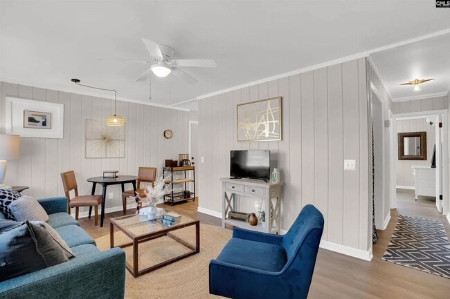 Building Photo - Pre-Leasing for the 26-27 School Year! - Renovated & Furnished Duplex in Peaceful Rosewood - 2748