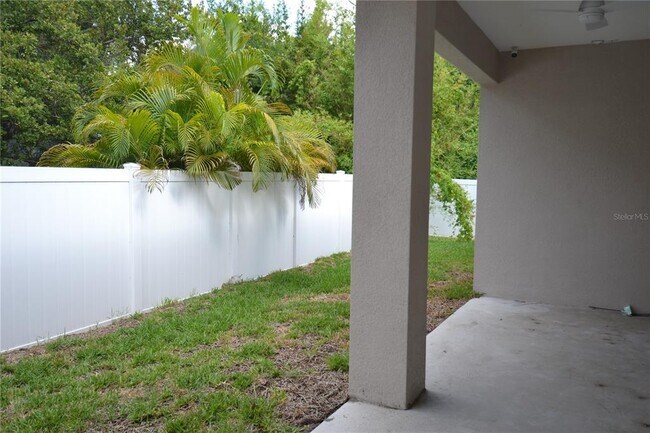 Building Photo - 281 Diogenes St
