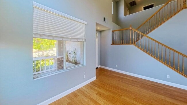 Building Photo - 526 Wrightwood Rd