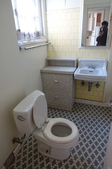 Building Photo - 2573 Virginia St