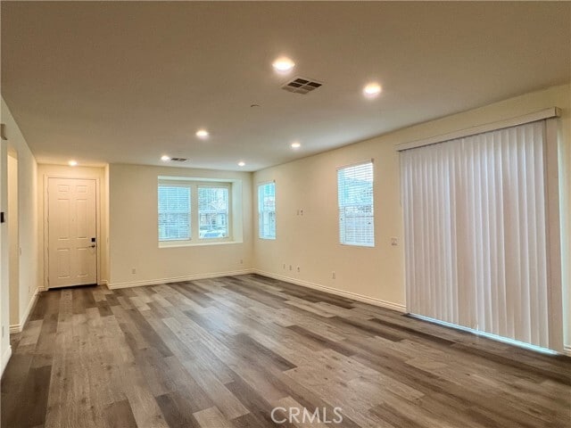 Building Photo - 6077 Rosewood Way