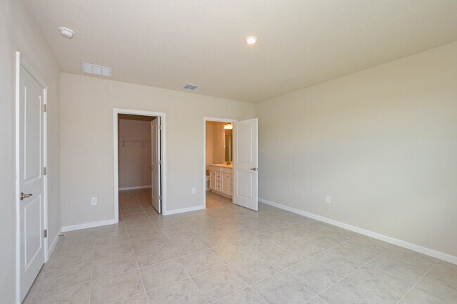 Building Photo - 9611 SW Libertas Wy