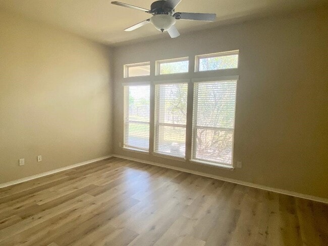 Building Photo - 4226 Ponderosa Hills Ln