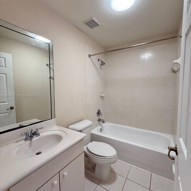 Building Photo - 16660 SW 83rd Ln