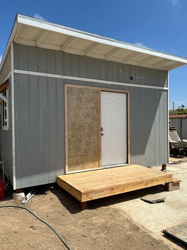 Building Photo - 150 Lotus Dr.