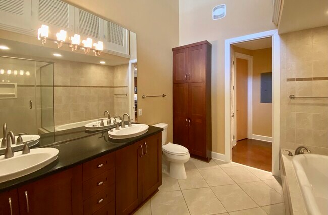 Building Photo - 2608 Erwin Rd