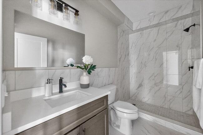 Building Photo - 1430 DeKalb Ave