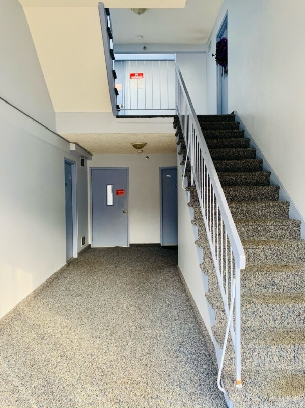 Building Photo - 506 Peach St