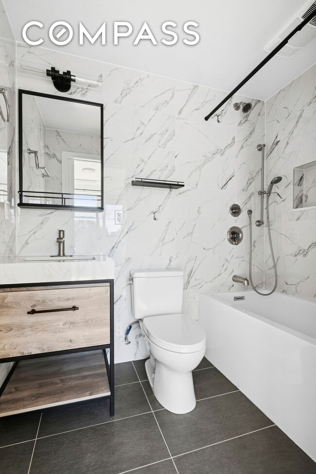 Building Photo - 176 12th St