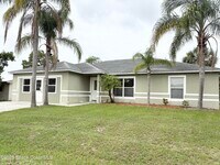 Building Photo - 1565 Emerson Dr SE