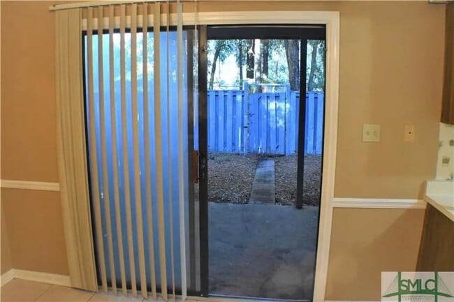 Building Photo - Entire Home | 2 Bedroom 1 Bathroom | For Rent | Great Neighborhood