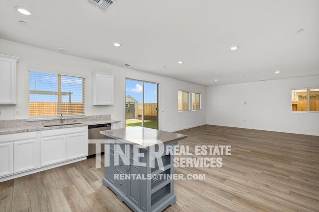 Building Photo - 12854 Orrick Ct