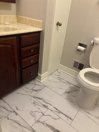 Building Photo - 64 Hawthorne Ct NE