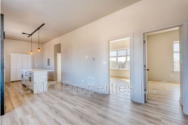 Building Photo - 1427 S Kedzie Ave