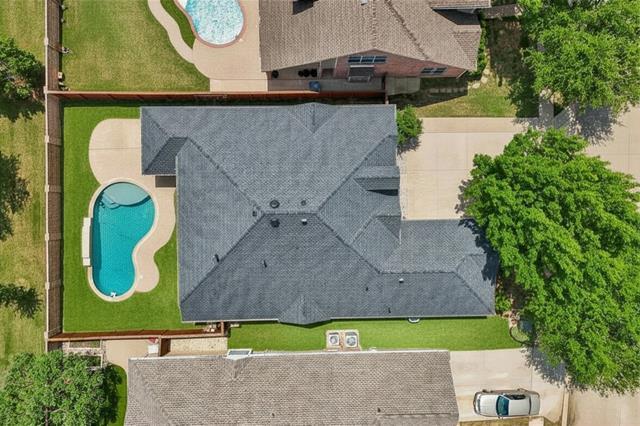 Building Photo - 8330 Elena Dr