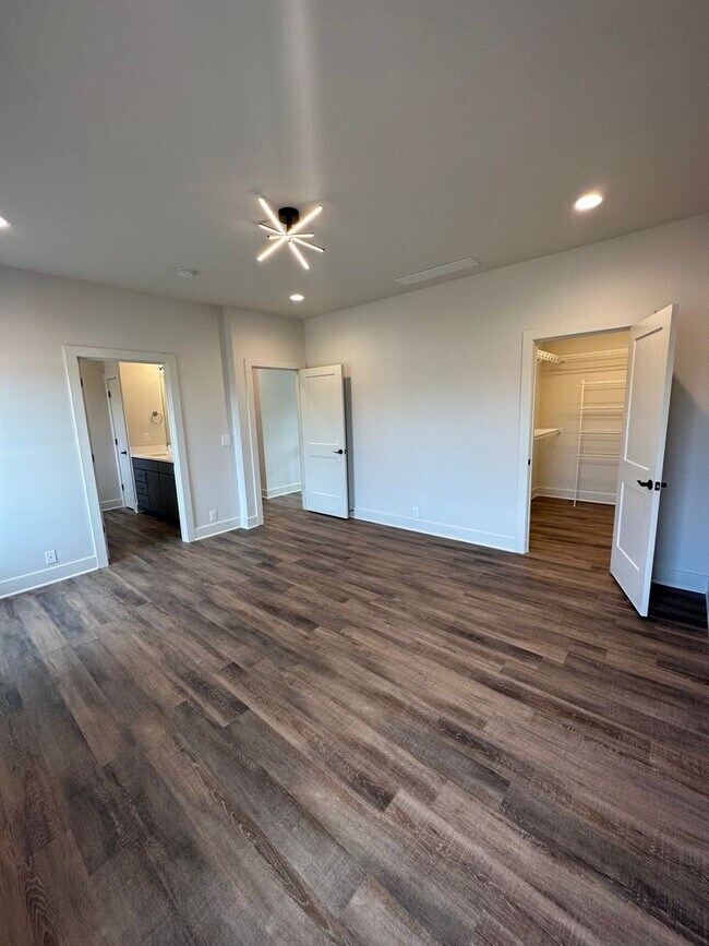 Building Photo - Brand New Norton Commons Condo-Water, Sewer, Trash INCLUDED