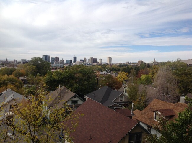 Building Photo - 2 Bedroom Condo Downtown SLC