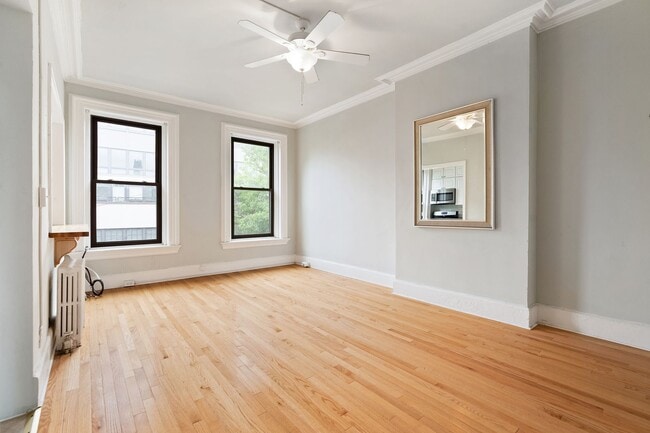 Building Photo - 277 Crown St