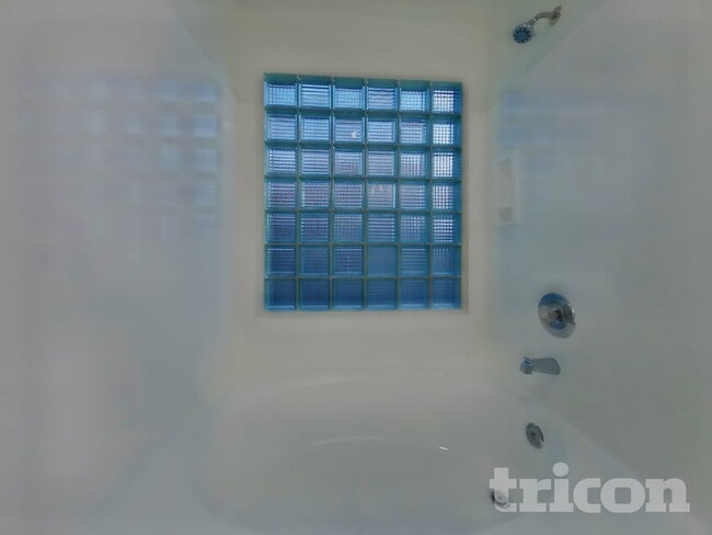 Building Photo - 7455 E McLellan Rd