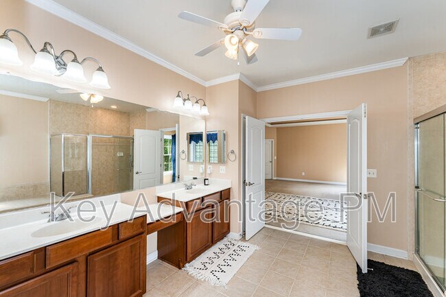Building Photo - 4203 Talon Dr