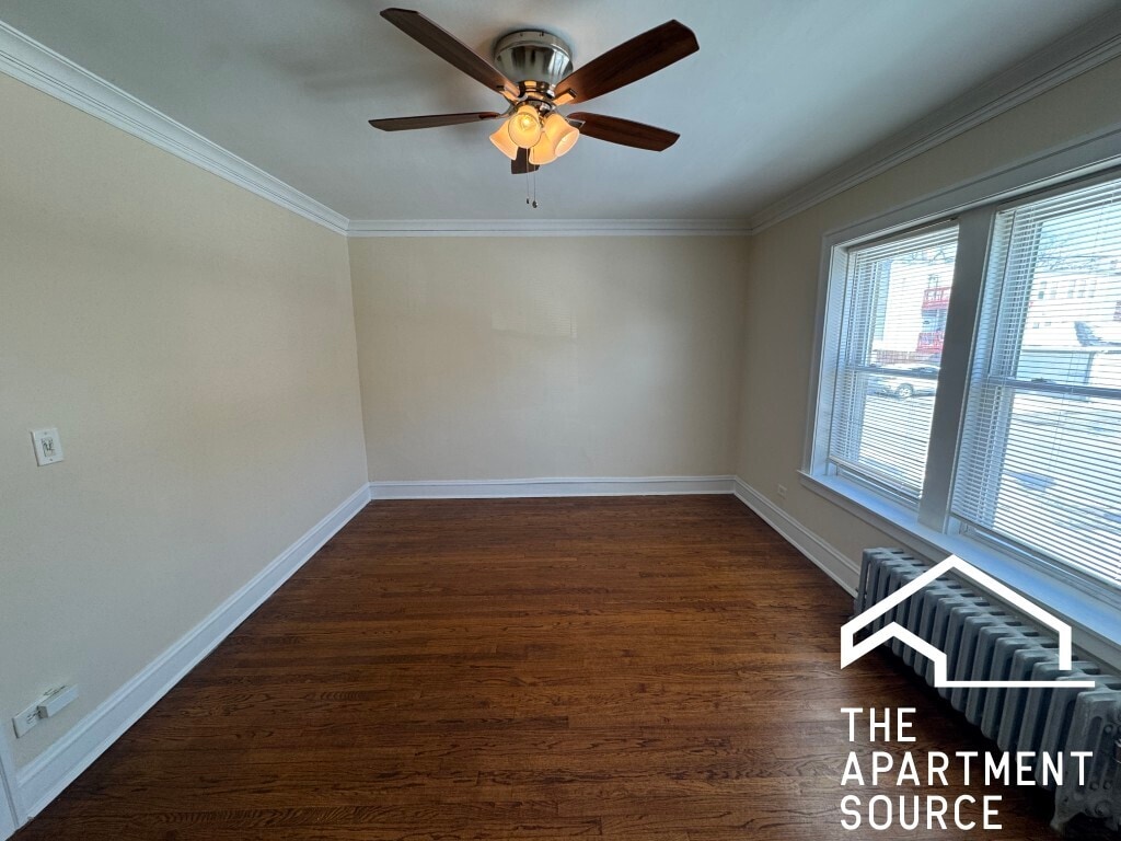 Building Photo - 2510 N LeClaire Ave