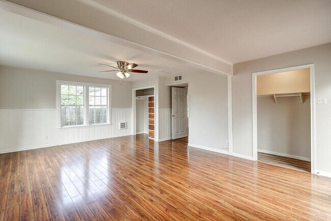 Building Photo - 722 Ralston Ave