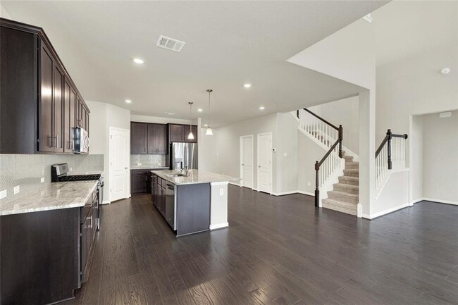 Building Photo - 908 Leadtree Loop