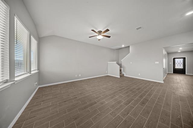 Building Photo - 2611 Fieldcrest Ln.