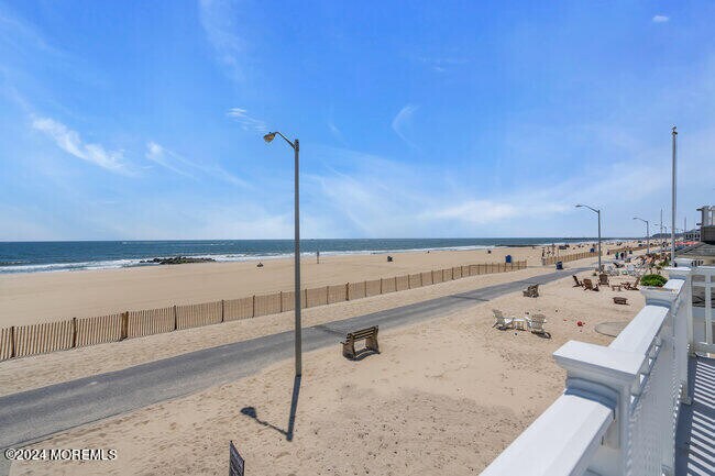 Building Photo - 0 Beach Front