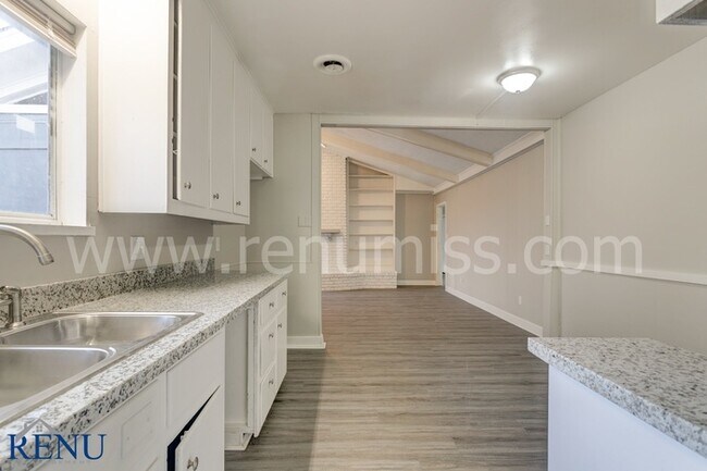 Building Photo - $0 APPLICATION FEE!!!