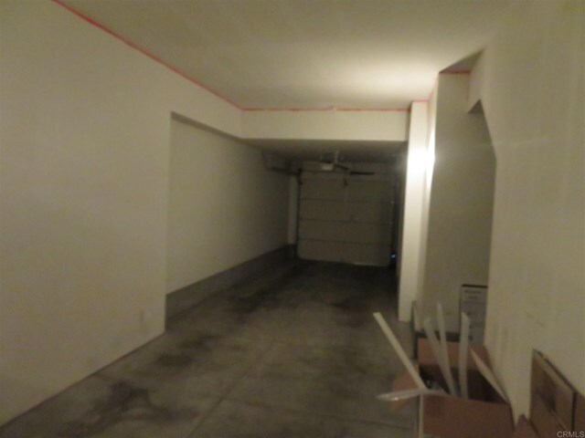 Building Photo - 4469 Avenida Aquila